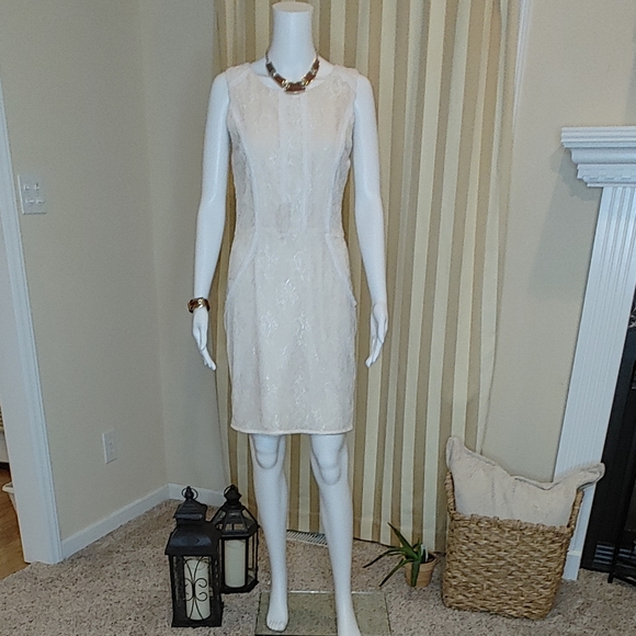 A. DREA LACE BODY-CON DRESS L - Picture 3 of 15